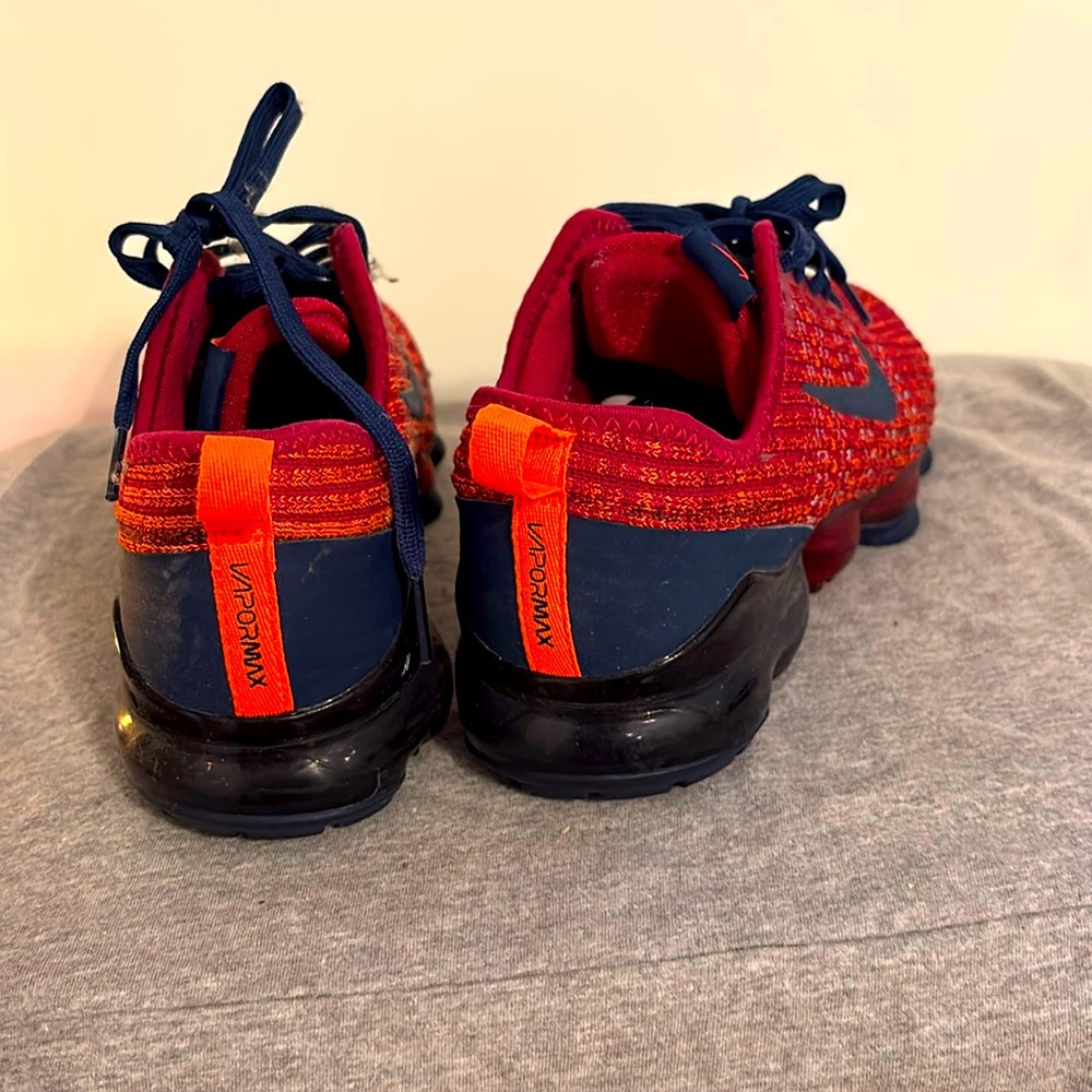 Nike Vapor Max 5.5 youth size